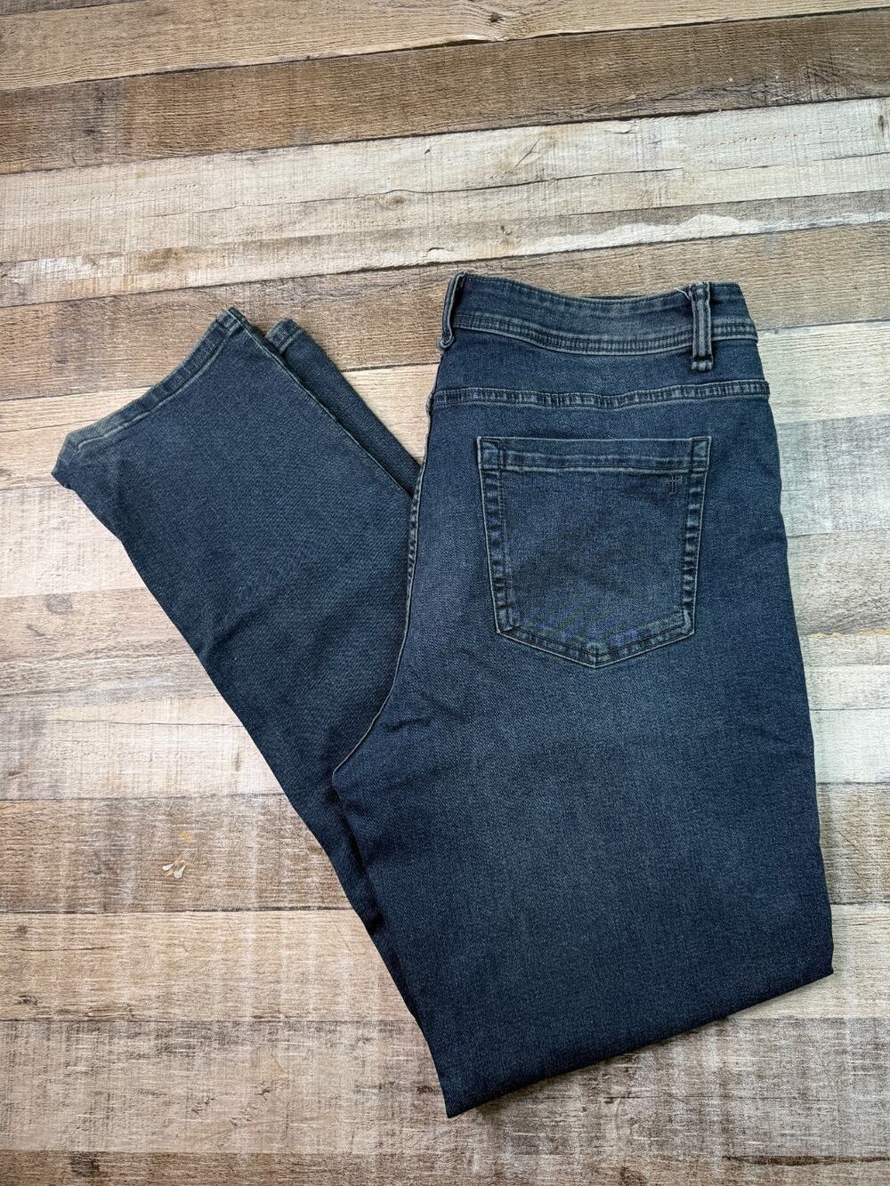 The Perfect Jean NYC Jeans Mens 38x32* Blue Dark Wash Straight Athletic Fit Flex